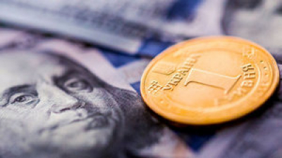Гривня зміцнюється після рекордного падіння: Нацбанк встановив офіційний курс долара на понеділок